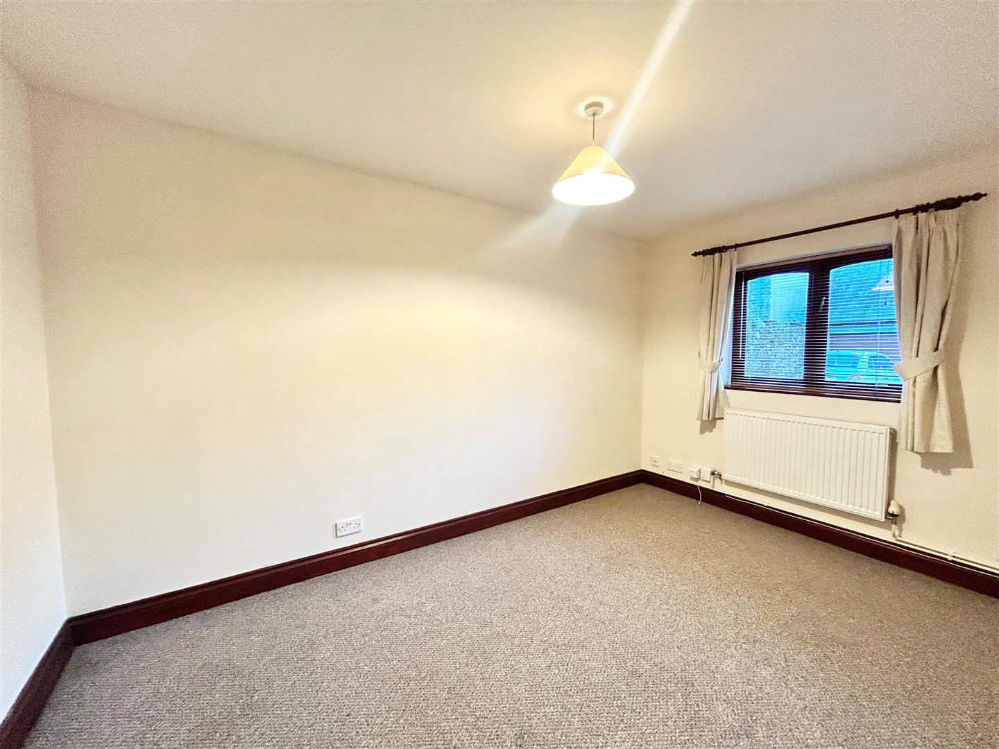 1 THE COURTYARD, WERN DEW FARM, ABERKENFIG.